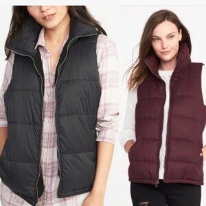 Bundle of 2 Puffy Vests